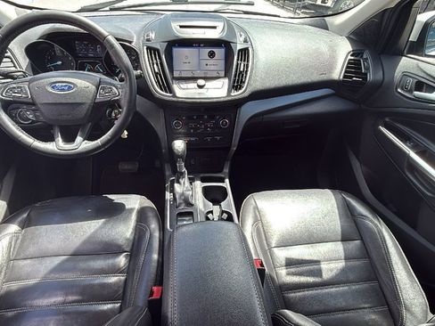 Used 2017 Ford Escape SE w/ SE Leather Comfort Package AWD/4WD image 28