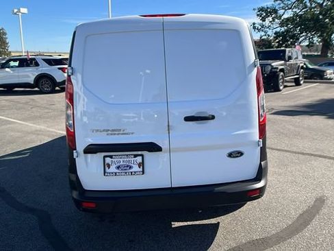 Used 2023 Ford Transit Connect XL image 4