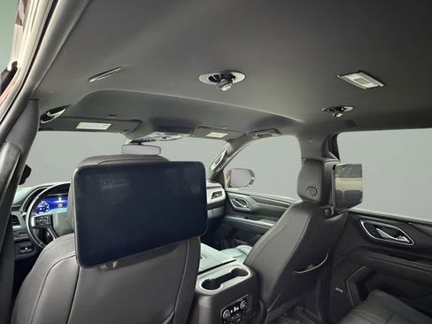 Used 2023 Chevrolet Suburban RST w/ Luxury Package image 31