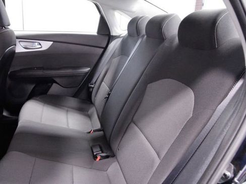 Used 2023 Kia Forte LXS w/ LXS Technology Package image 16