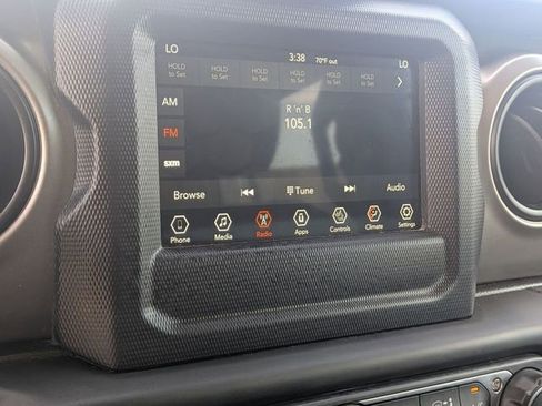Used 2020 Jeep Gladiator Sport w/ Quick Order Package 24S AWD/4WD image 22