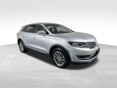 Used 2017 Lincoln MKX Select w/ Select Plus Package image 8