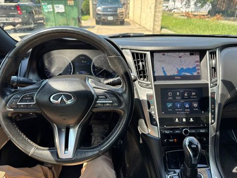 Used 2017 INFINITI Q60 3.0t w/ Premium Plus Package 3.0T AWD/4WD image 21