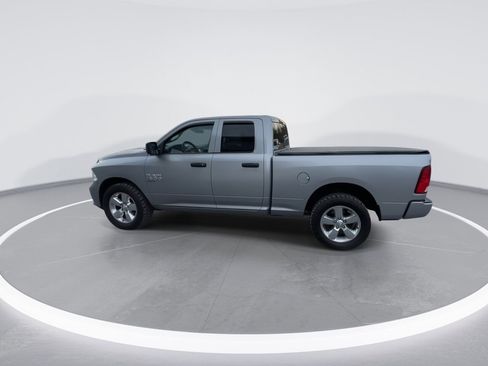 Used 2019 RAM 1500 Express w/ Express Value Package AWD/4WD image 11