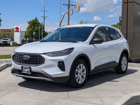 Used 2023 Ford Escape Active w/ Tech Pack #1 AWD/4WD image 10