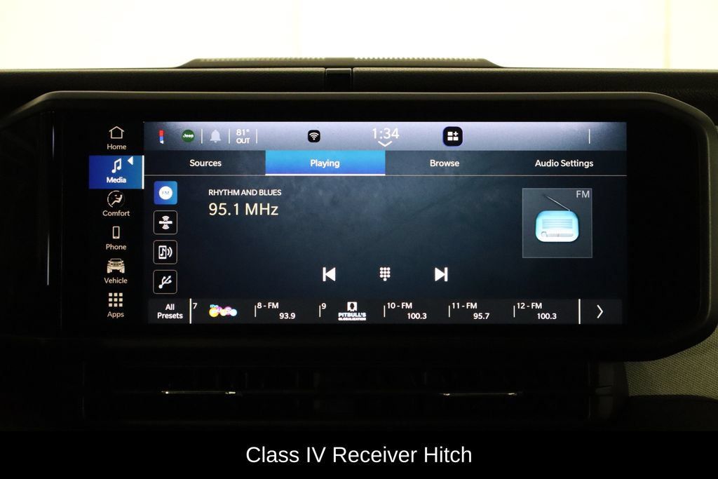 Used 2025 Jeep Gladiator Sport AWD/4WD image 25