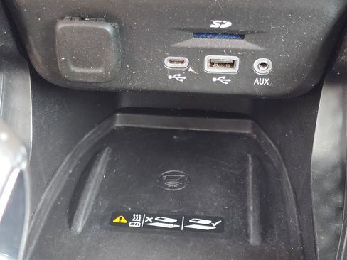 Used 2021 Chevrolet TrailBlazer RS w/ Sun and Liftgate Package AWD/4WD image 8