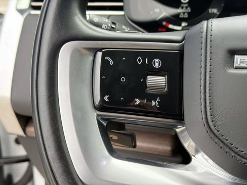 Used 2025 Land Rover Range Rover Long Wheelbase SE AWD/4WD image 30