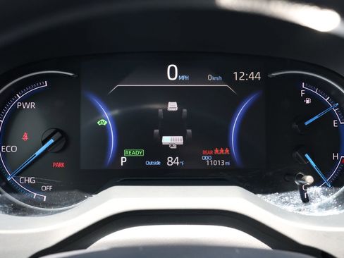 Used 2025 Toyota RAV4 LE AWD/4WD image 17
