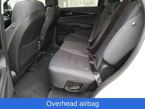Used 2017 Kia Sorento LX w/ LX Convenience Package image 26