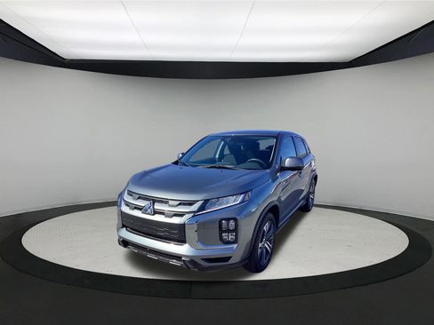Used 2025 Mitsubishi Outlander Sport ES image 4