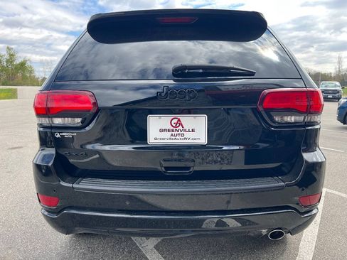 Used 2019 Jeep Grand Cherokee Altitude AWD/4WD image 5