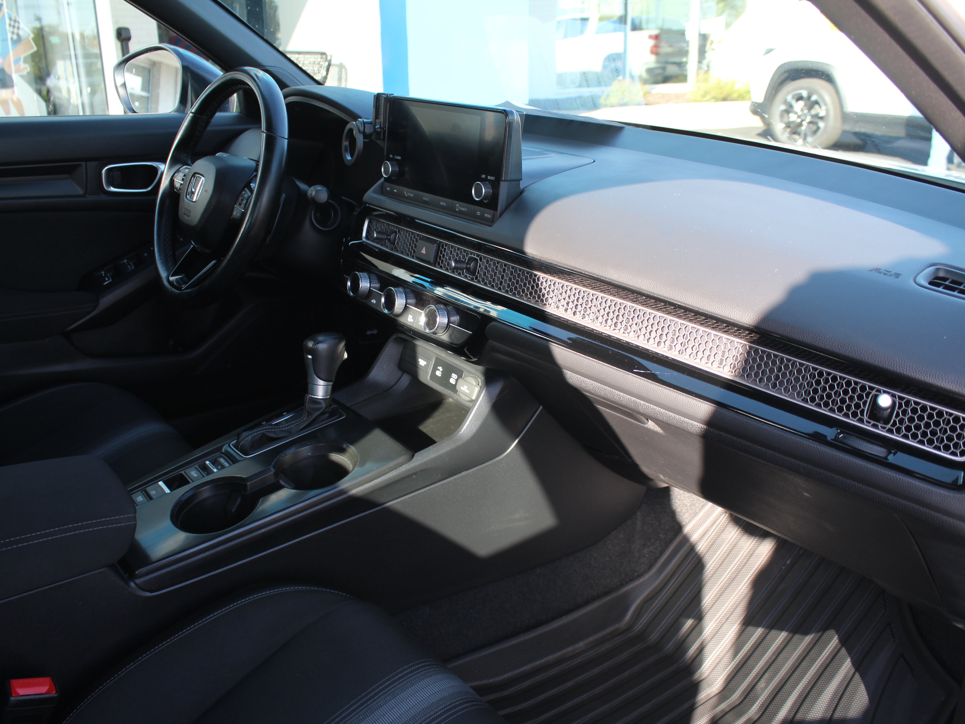 Used 2025 Honda Civic Sport image 27