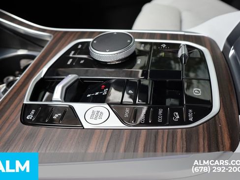 Used 2025 BMW X7 xDrive40i w/ Premium Package AWD/4WD image 40