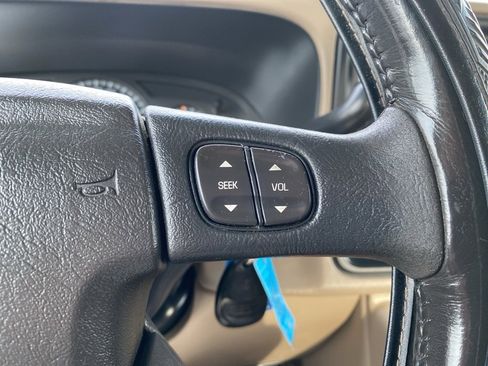 Used 2004 Chevrolet Silverado 2500 LT image 26