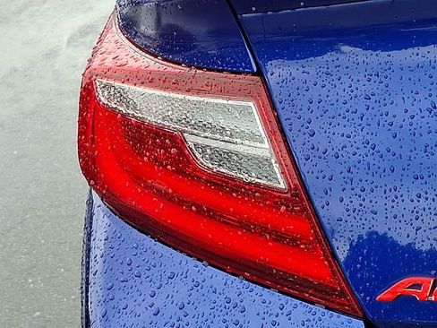 Used 2017 Honda Accord Touring image 7