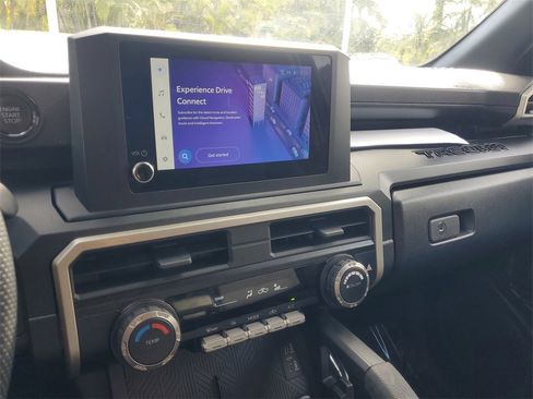 Used 2024 Toyota Tacoma SR image 23