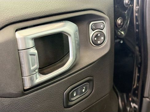 Used 2023 Jeep Wrangler Unlimited Sahara w/ Cold Weather Group AWD/4WD image 20