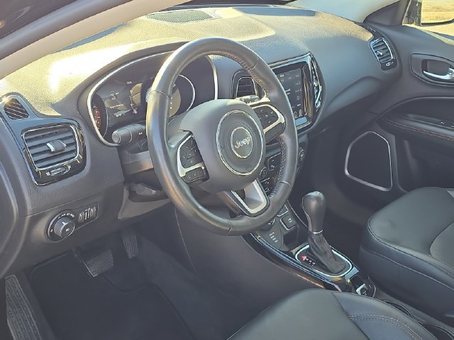 Used 2018 Jeep Compass Limited w/ Safe & Security Group AWD/4WD image 13