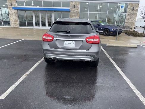 Used 2017 Mercedes-Benz GLA 250 4MATIC w/ Premium Package image 7