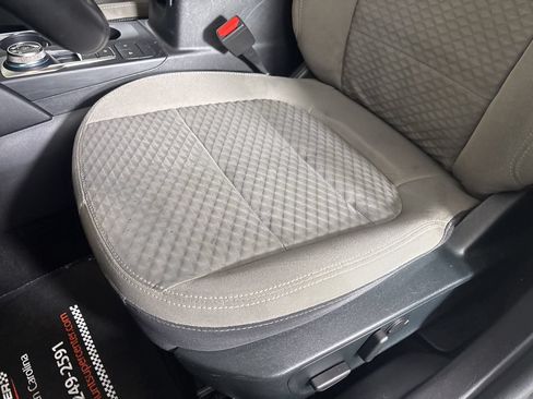 Used 2022 Ford Escape SE w/ SE Sport Appearance Package FWD image 12