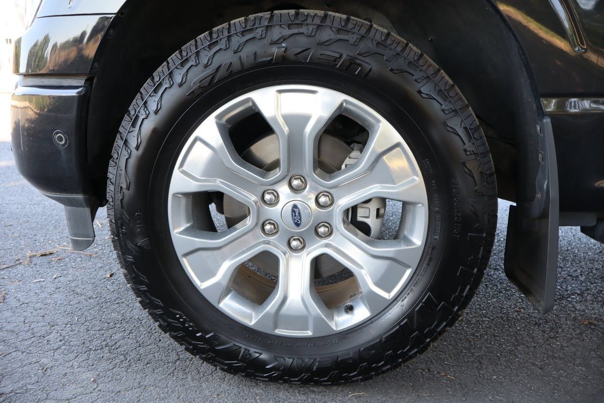 Used 2023 Ford F150 Platinum w/ FX4 Off-Road Package AWD/4WD image 41