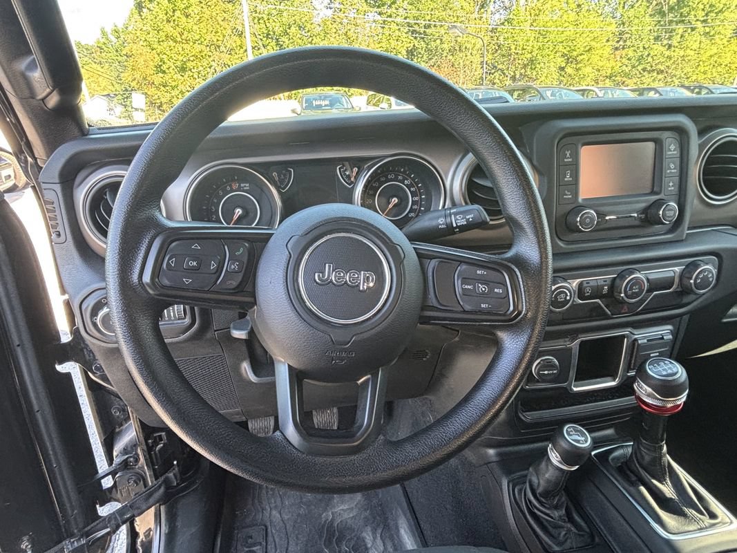 Used 2020 Jeep Wrangler Sport AWD/4WD image 16