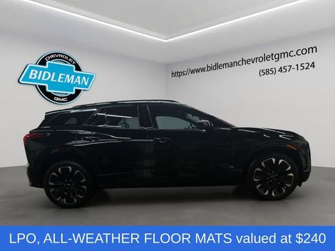 Used 2025 Chevrolet Blazer EV RS image 9