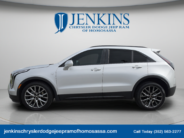 Used 2020 Cadillac XT4 Sport w/ LPO, Midnight Sport Package FWD image 9