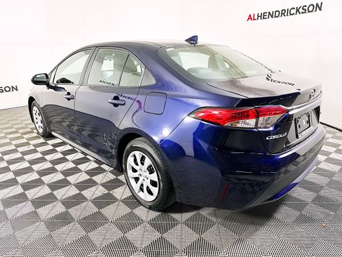 Used 2022 Toyota Corolla LE image 5
