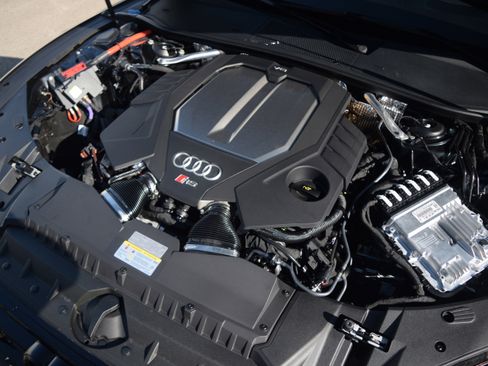 Used 2025 Audi RS 7 Performance image 28