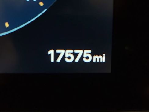 Used 2025 Hyundai Santa Fe Calligraphy AWD/4WD image 32