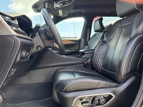 Used 2023 Jeep Grand Cherokee L Summit image 15