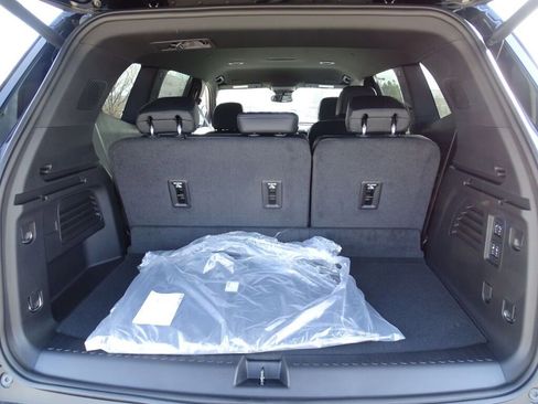 New 2025 Buick Enclave Preferred w/ Super Cruise Package FWD image 19