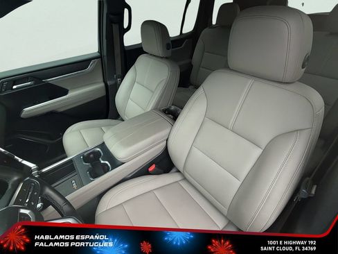 Certified 2026 GMC Acadia Elevation w/ Elevation Premium Package FWD image 22