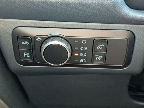 New 2025 Ford Maverick XL w/ Equipment Group 101A image 26