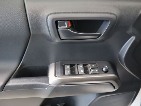 Used 2023 Toyota Tacoma 4x4 Double Cab image 24