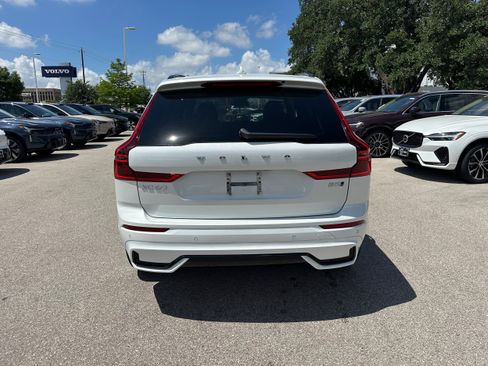 New 2026 Volvo XC60 B5 Core w/ Climate Package image 5