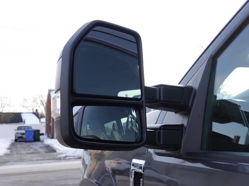 Used 2022 Ford F250 XLT w/ Black Appearance Package image 10