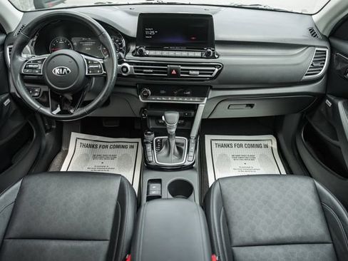 Used 2021 Kia Seltos SX w/ SX Sunroof Package AWD/4WD image 26
