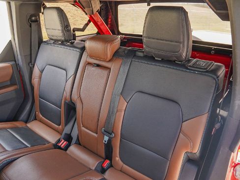 Used 2022 Ford Bronco Outer Banks image 31