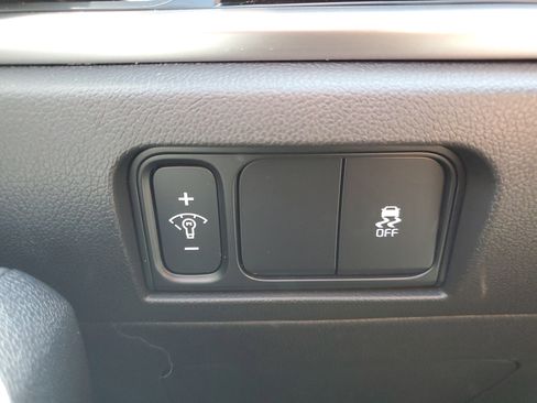 Certified 2024 Kia Sorento S w/ Panoramic Sunroof Package image 25