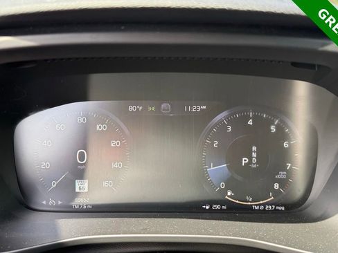 Used 2019 Volvo XC40 T5 Momentum AWD/4WD image 19
