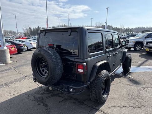 Used 2018 Jeep Wrangler Unlimited Sport S image 6