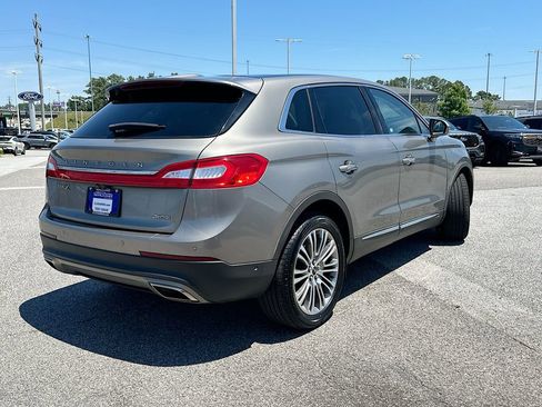 Used 2016 Lincoln MKX Reserve w/ Technology Package FWD image 7
