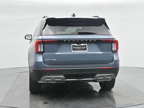 New 2025 Ford Explorer Active w/ Active Comfort Package image 12