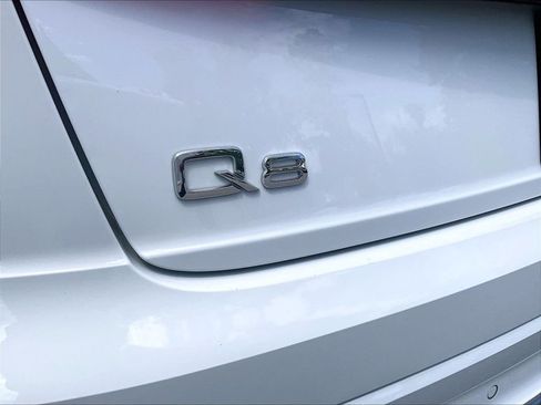 Used 2022 Audi Q8 Premium Plus w/ Premium Plus Package AWD/4WD image 28