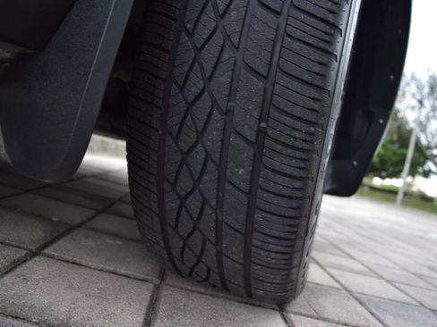 Used 2020 Volvo XC40 T5 Momentum w/ Protection Package Premier image 90