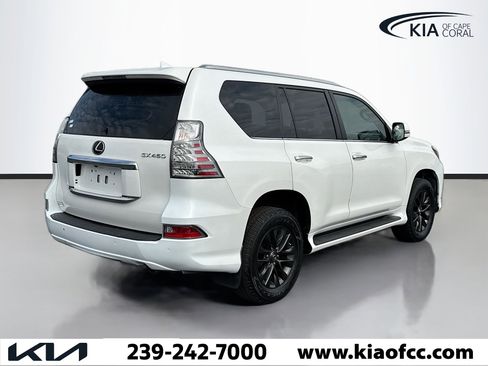 Used 2020 Lexus GX 460 Premium w/ Premium Package image 5