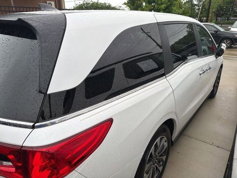 Certified 2023 Honda Odyssey EX-L image 5
